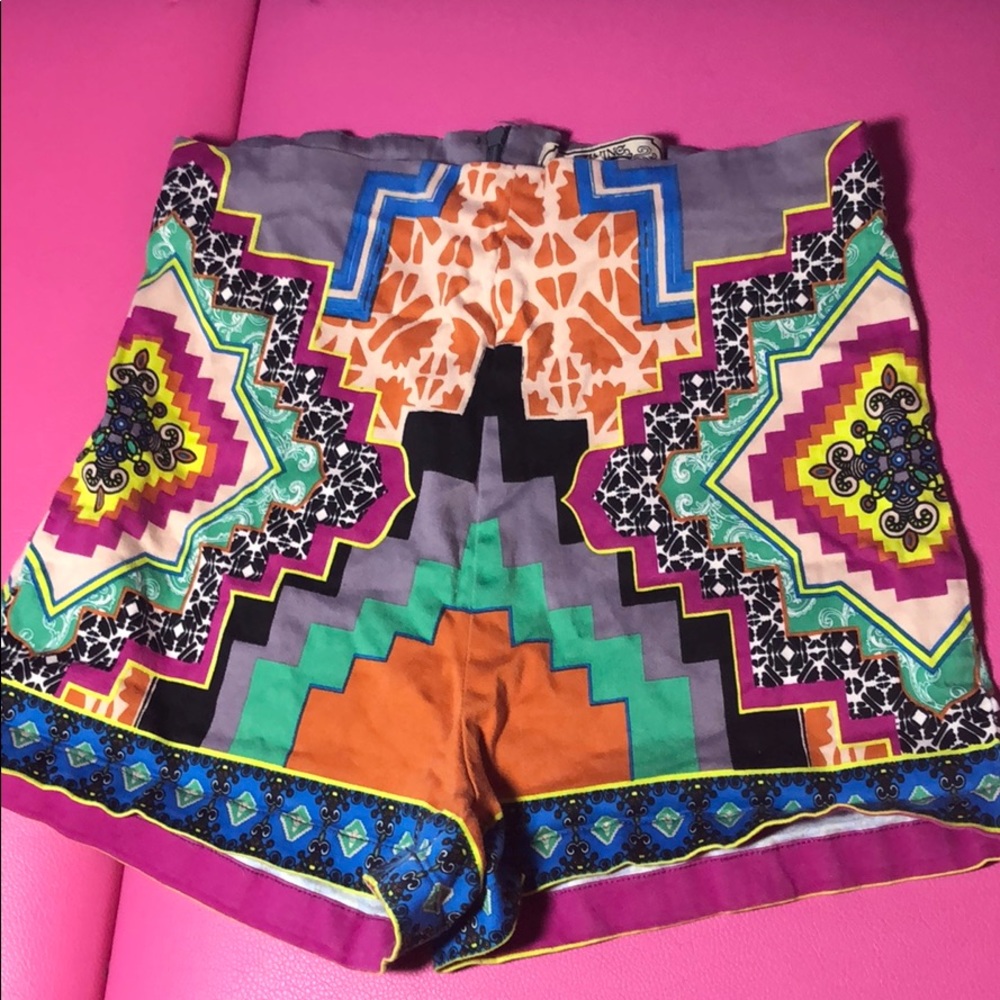 Women’s shorts size medium